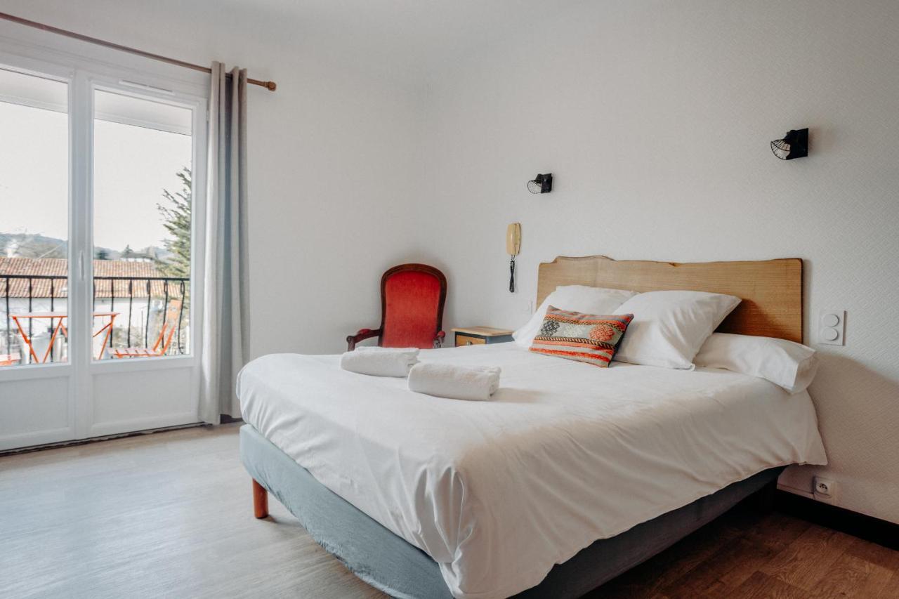 Logis Hotel Restaurant Espelletenia Larceveau-Arros-Cibits Bagian luar foto