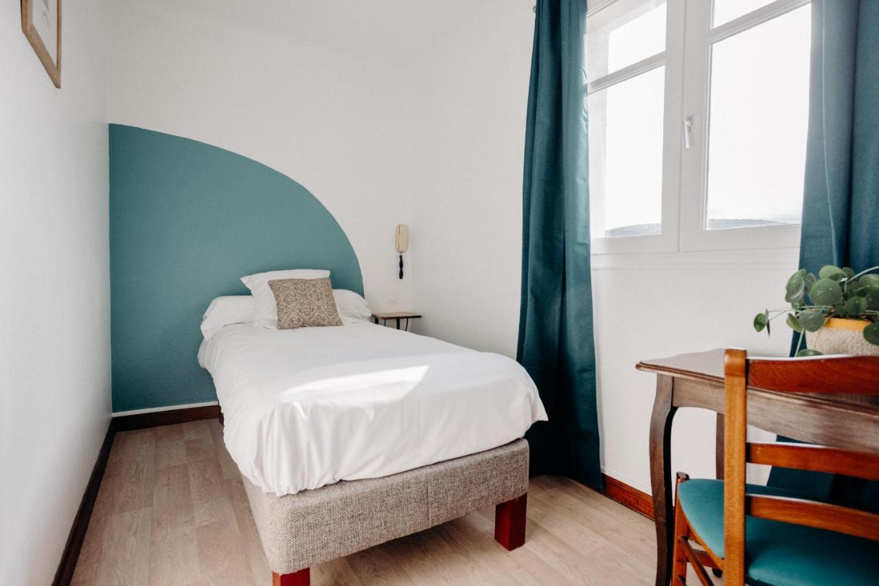 Logis Hotel Restaurant Espelletenia Larceveau-Arros-Cibits Bagian luar foto