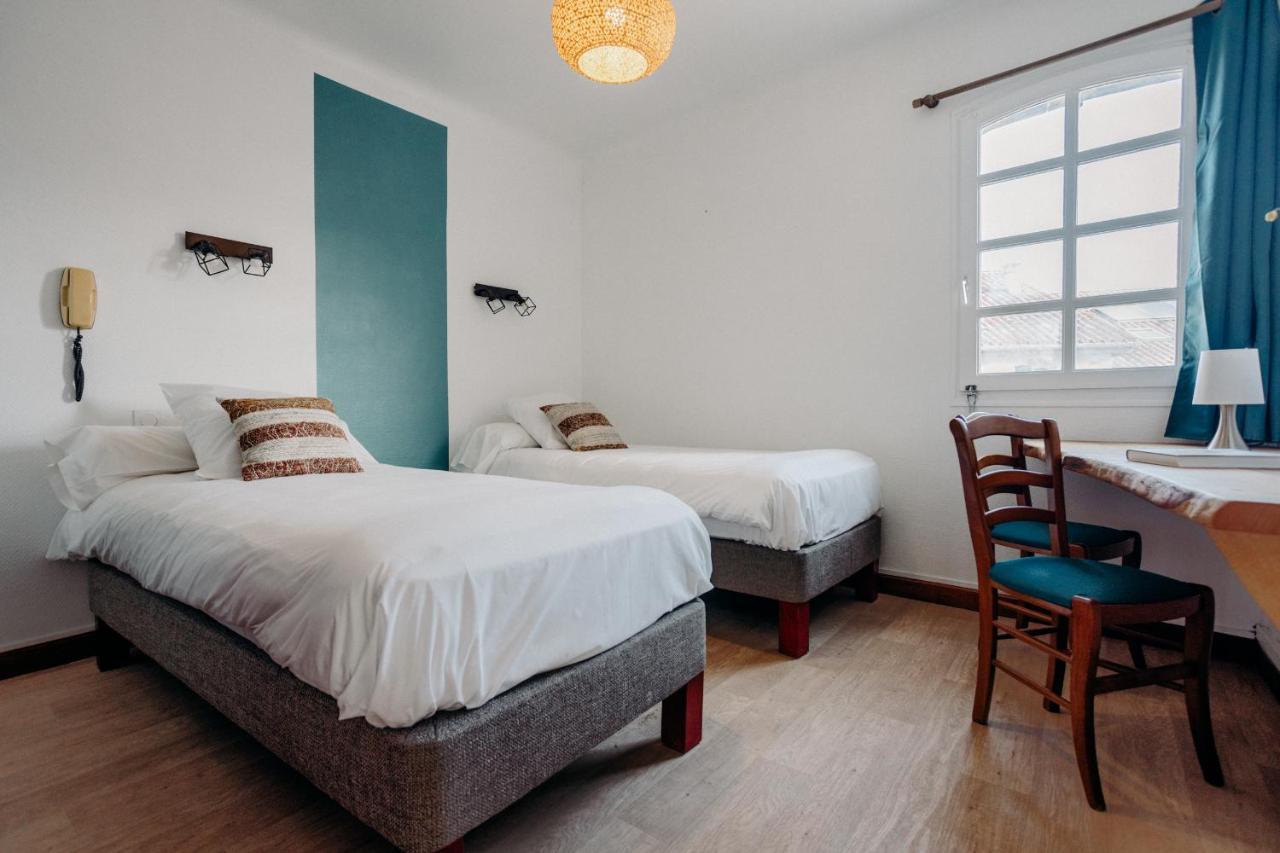 Logis Hotel Restaurant Espelletenia Larceveau-Arros-Cibits Bagian luar foto
