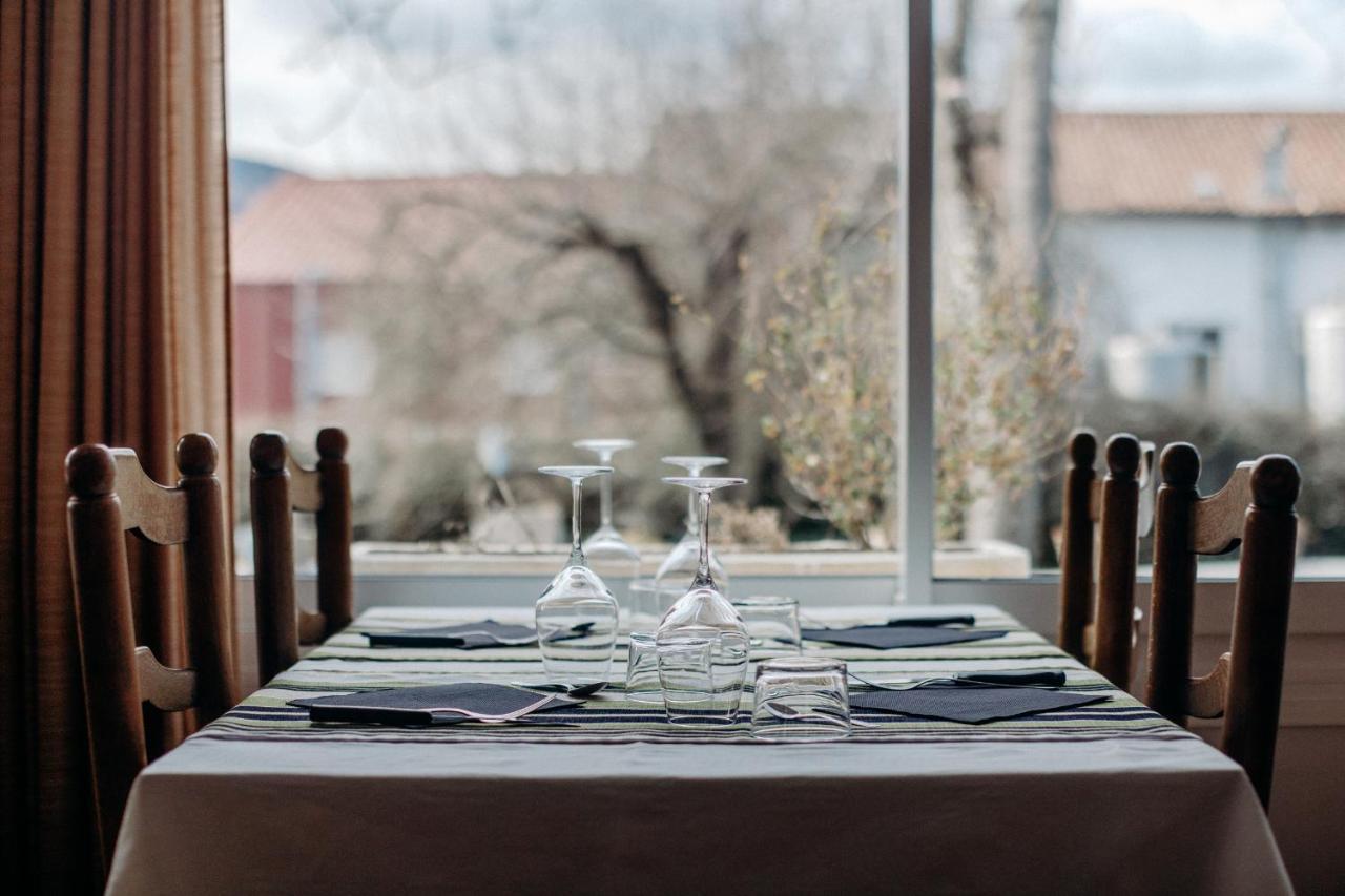 Logis Hotel Restaurant Espelletenia Larceveau-Arros-Cibits Bagian luar foto