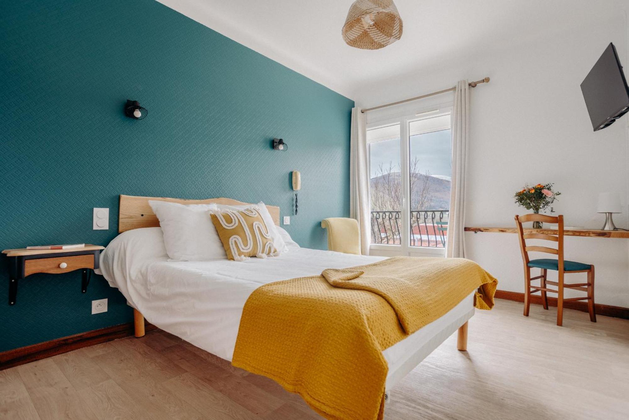 Logis Hotel Restaurant Espelletenia Larceveau-Arros-Cibits Bagian luar foto