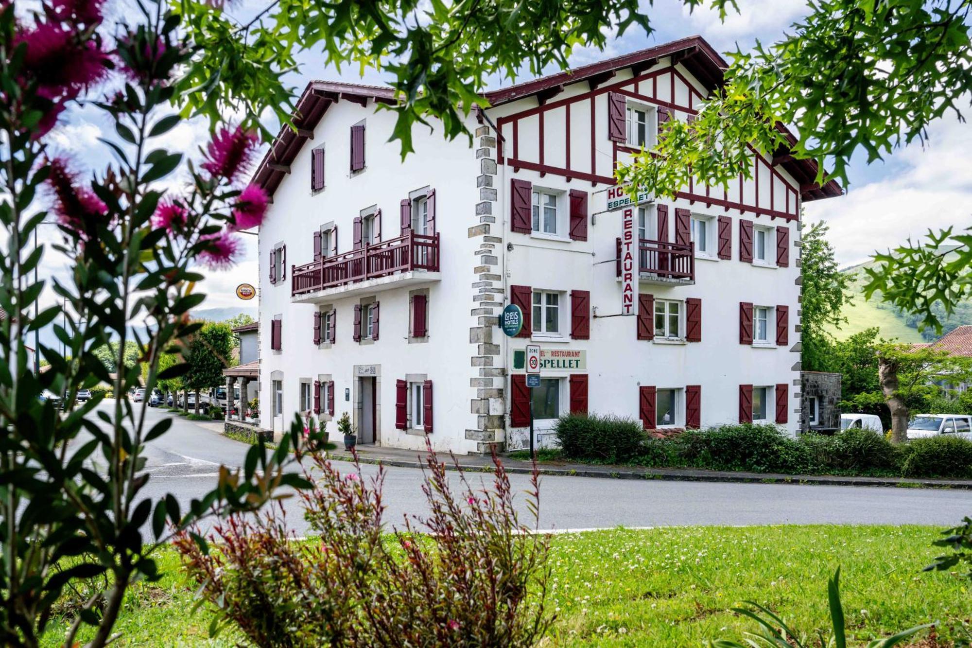 Logis Hotel Restaurant Espelletenia Larceveau-Arros-Cibits Bagian luar foto